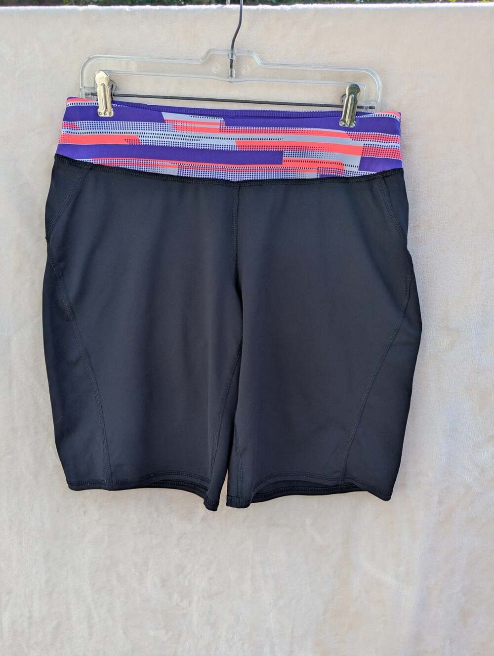 Tek Gear Women's Athletic Workout Bike Shorts with Patterned Waistband Size M